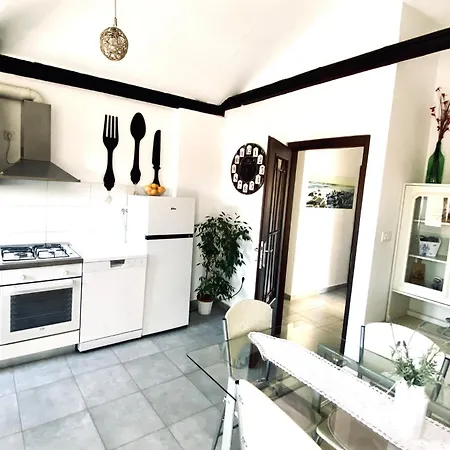 Luna Maris Lägenhet Zadar