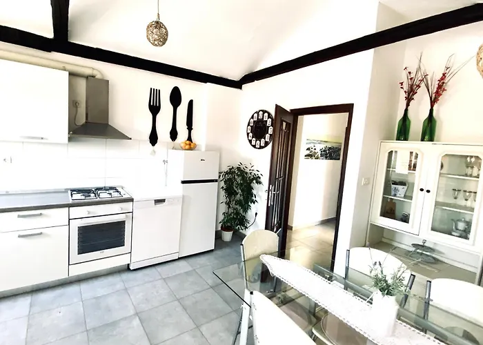 Luna Maris 公寓 扎达尔